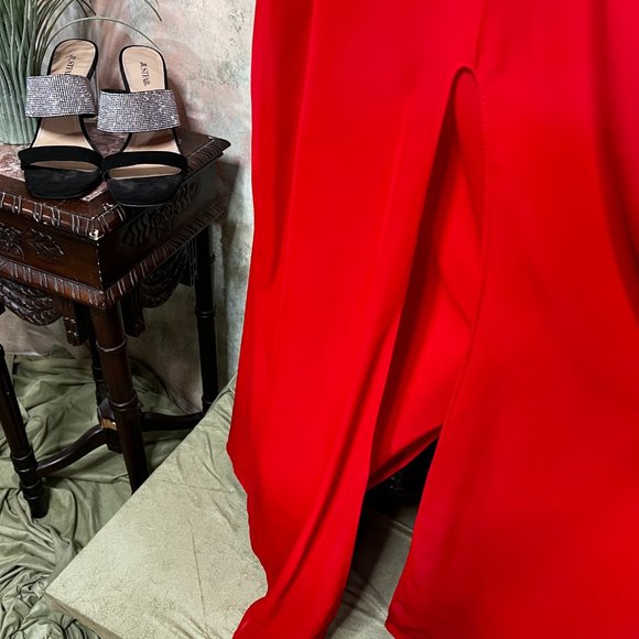 📌JJs House Glamorous Beaded off Shoulder Sleeves Prom - Ball - Evening Gown - Picture 5 of 16